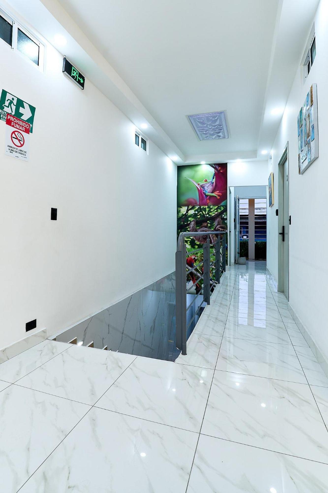 Apartaestudios La Capital San Jose  Luaran gambar
